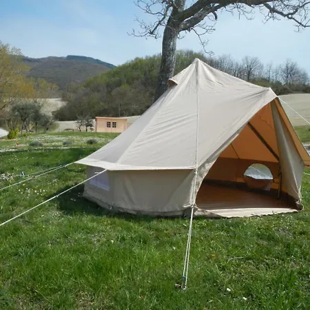 A Tent With Swimming Pool ラグジュアリーテント